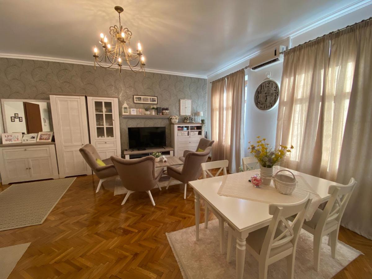Old Town Apartment Ana Сибиу Экстерьер фото